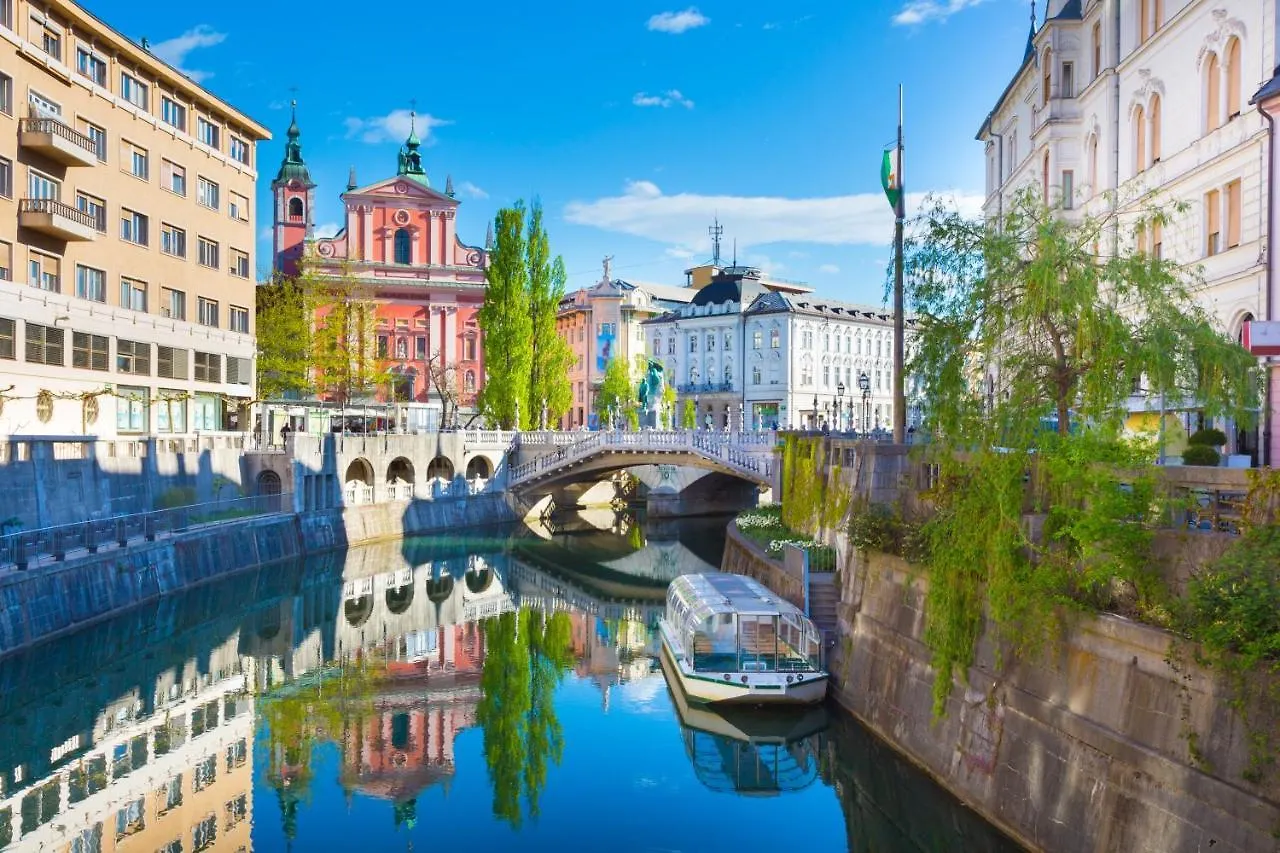 Ljubljanaart Apartment Frühstückspension Laibach